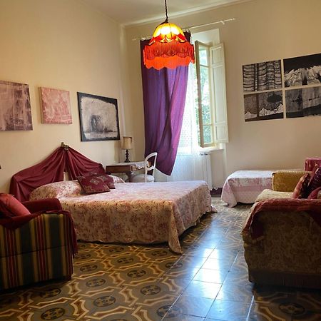 Casa Simonetti Panzió Torre del Lago Puccini Kültér fotó